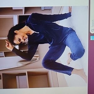 Facitsu navy blue velour tracksuit hoodie sweatshirt 2 pc Medium New MSRP $50…